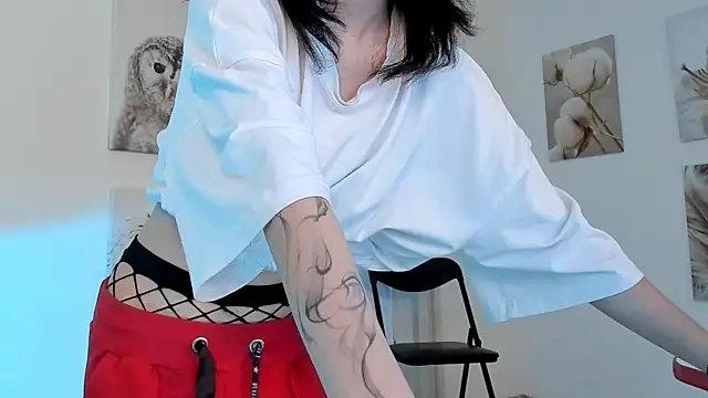 Elainebeness online show from 02/08/25, 01:54