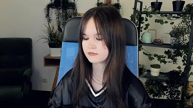 Elainebeness online show from 02/27/26, 07:24