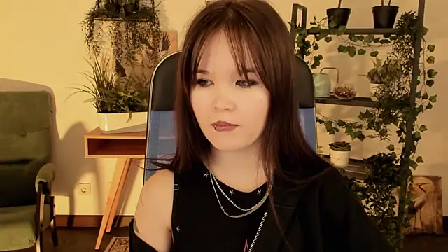 Elainebeness online show from 03/03/26, 07:21