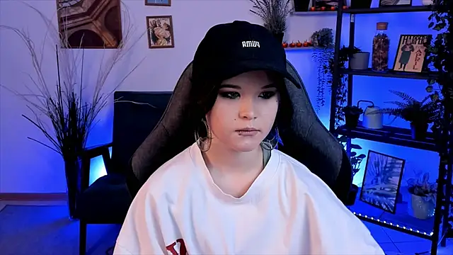 Elainebeness online show from 03/06/25, 07:32