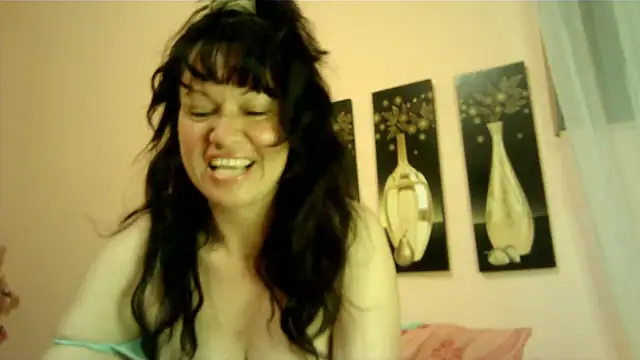 taylor198115 online show from 10/30/25, 11:19