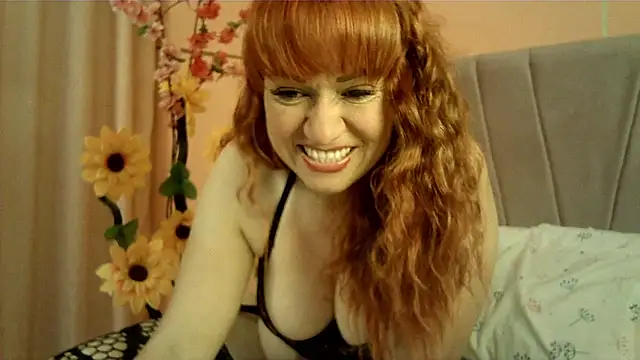 Snapshot of taylor198115 chatting on 06/05/26, 05:45 taylor198115 online show from 06/05/26, 05:45