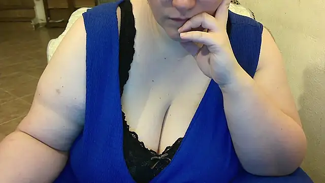 Maebi online show from 09/22/25, 08:37