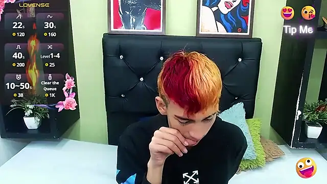 ttimy x boy online show from 03/20/25, 09:02