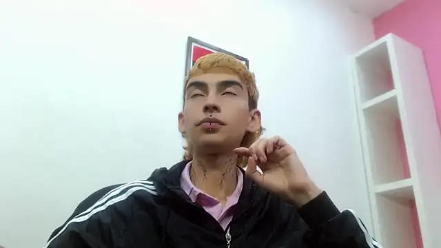 ttimy x boy online show from 02/26/26, 03:17