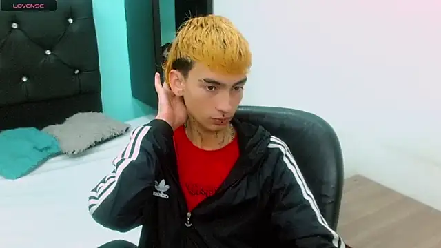 ttimy x boy online show from 03/16/26, 08:22