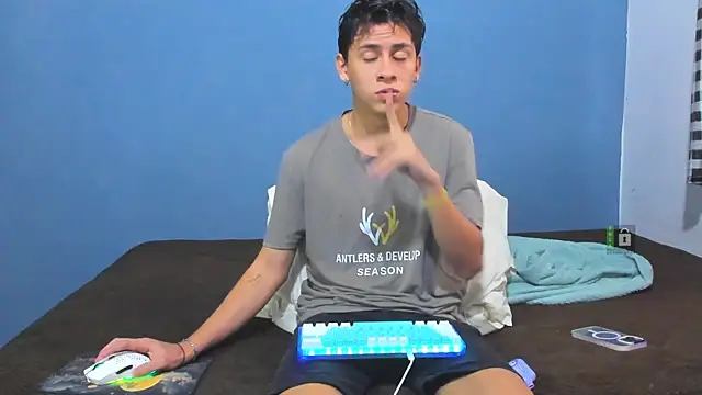 Snapshot of Kanterfun chatting on 12/04/24, 01:14 Kanterfun online show from 12/04/24, 01:14