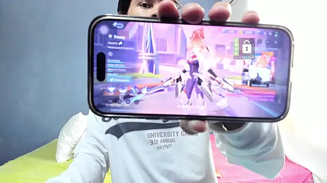 Snapshot of Kanterfun chatting on 03/04/25, 06:50 Kanterfun online show from 03/04/25, 06:50