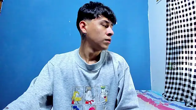 Snapshot of Kanterfun chatting on 12/22/24, 12:49 Kanterfun online show from 12/22/24, 12:49