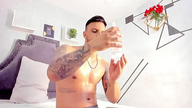 JackBlanco  online show from 09/18/25, 05:43