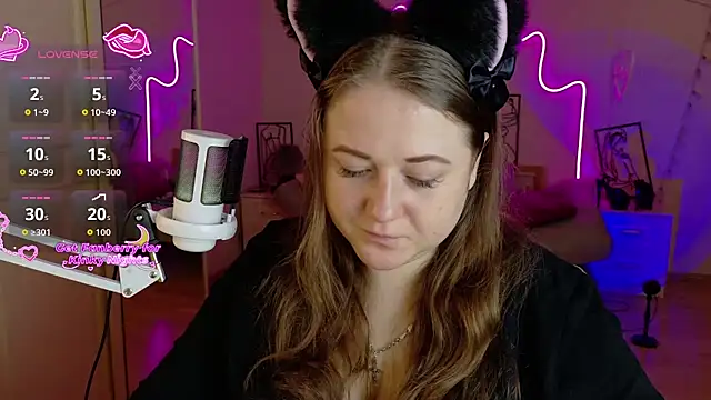 LizzyShine online show from 11/04/25, 09:24