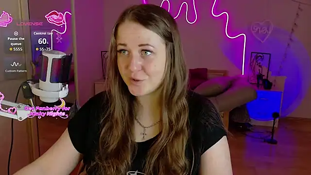 LizzyShine online show from 12/04/25, 11:09