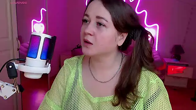 LizzyShine online show from 03/21/25, 11:01