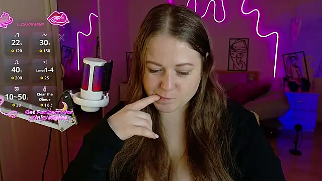 LizzyShine online show from 11/09/25, 06:45