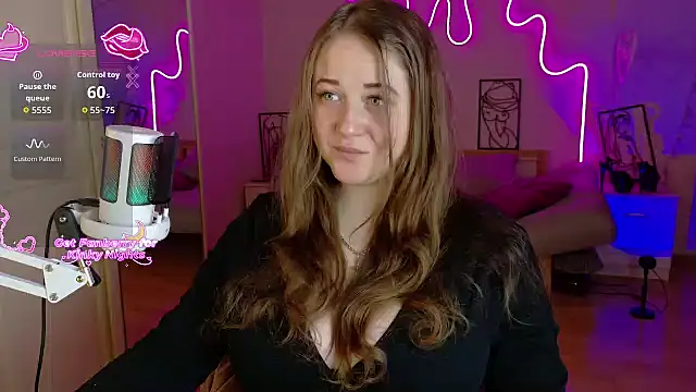 LizzyShine online show from 11/03/25, 05:05