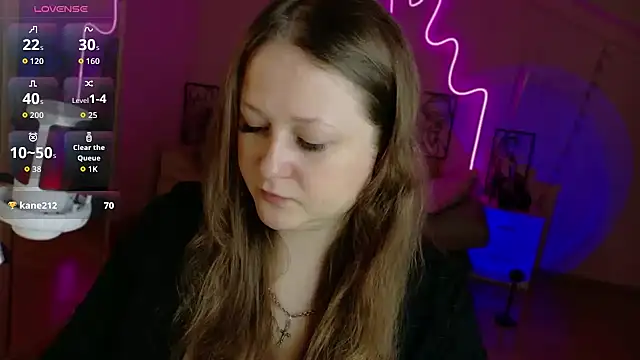 LizzyShine online show from 10/13/25, 01:56