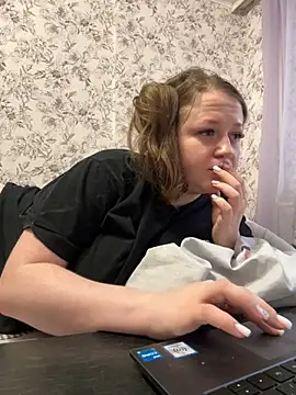 LizzyShine online show from 03/18/25, 03:44