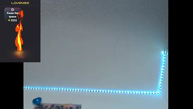 lorenitha 20 online show from 10/26/25, 12:22