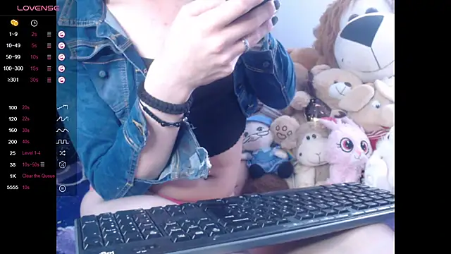Snapshot of lorenitha_20 chatting on 02/06/25, 10:00 lorenitha 20 online show from 02/06/25, 10:00