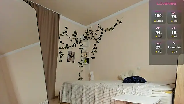 Snapshot of Emily_relish chatting on 03/19/25, 01:07 Emily relish online show from 03/19/25, 01:07