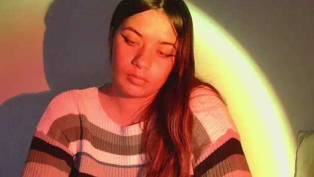 Snapshot of Miss_oliviaa chatting on 02/11/25, 11:12 Miss oliviaa online show from 02/11/25, 11:12