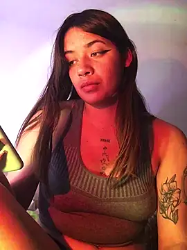 Snapshot of Miss_oliviaa chatting on 02/07/25, 12:31 Miss oliviaa online show from 02/07/25, 12:31