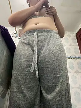 Miss oliviaa online show from 03/04/26, 07:54