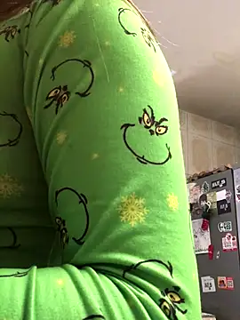 Miss oliviaa online show from 10/23/25, 12:48