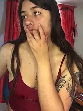 Snapshot of Miss_oliviaa chatting on 10/16/25, 02:58 Miss oliviaa online show from 10/16/25, 02:58