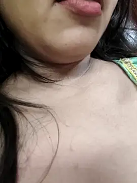 Snapshot of Sweet-Rani chatting on 05/04/26, 05:16 Sweet-Rani online show from 05/04/26, 05:16