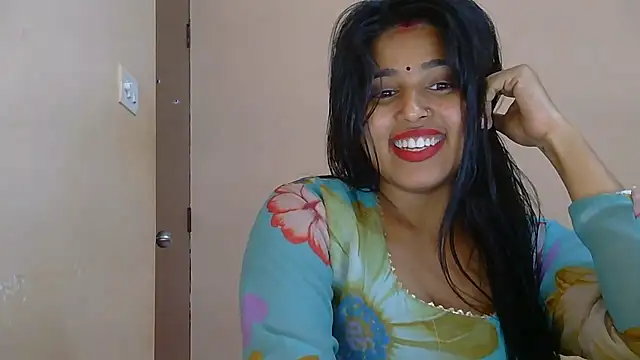 Snapshot of Sweet-Rani chatting on 01/11/26, 04:47 Sweet-Rani online show from 01/11/26, 04:47