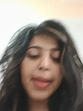 Snapshot of Sweet-Rani chatting on 07/18/26, 11:52 Sweet-Rani online show from 07/18/26, 11:52