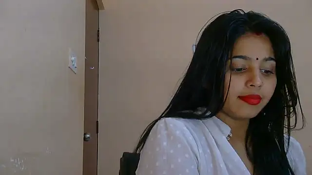 Snapshot of Sweet-Rani chatting on 12/04/25, 12:04 Sweet-Rani online show from 12/04/25, 12:04