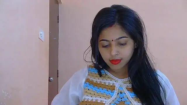Snapshot of Sweet-Rani chatting on 11/12/25, 06:50 Sweet-Rani online show from 11/12/25, 06:50