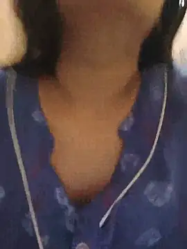 Snapshot of Sweet-Rani chatting on 05/19/26, 05:42 Sweet-Rani online show from 05/19/26, 05:42