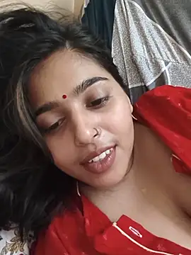 Snapshot of Sweet-Rani chatting on 06/18/26, 04:45 Sweet-Rani online show from 06/18/26, 04:45
