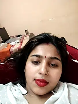 Snapshot of Sweet-Rani chatting on 04/13/26, 04:55 Sweet-Rani online show from 04/13/26, 04:55