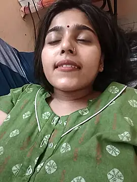 Snapshot of Sweet-Rani chatting on 04/27/26, 07:01 Sweet-Rani online show from 04/27/26, 07:01