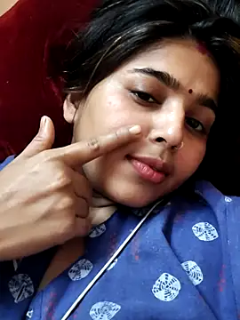 Snapshot of Sweet-Rani chatting on 04/12/26, 04:32 Sweet-Rani online show from 04/12/26, 04:32