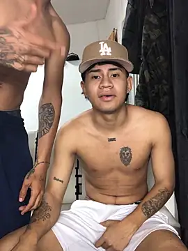 Snapshot of logannth chatting on 12/04/25, 11:37 logannth online show from 12/04/25, 11:37