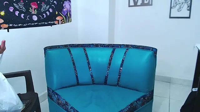 logannth online show from 04/10/26, 04:19