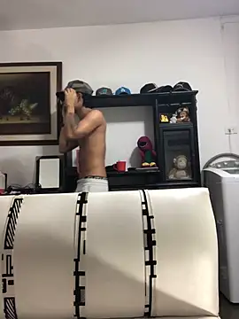 logannth online show from 12/22/25, 06:57