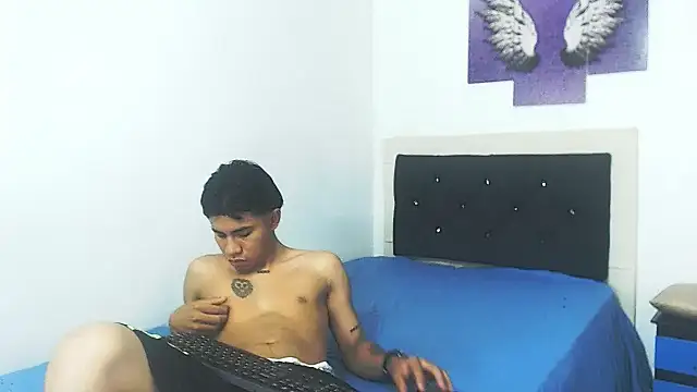 Snapshot of logannth chatting on 10/01/25, 06:01 logannth online show from 10/01/25, 06:01