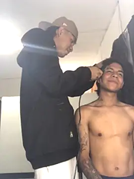 Snapshot of logannth chatting on 12/04/25, 04:11 logannth online show from 12/04/25, 04:11