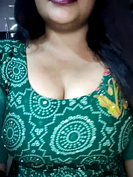 Snapshot of cutepragya2 chatting on 05/05/26, 09:23 cutepragya2 online show from 05/05/26, 09:23