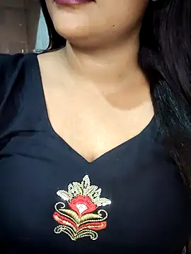 Snapshot of cutepragya2 chatting on 10/13/25, 02:07 cutepragya2 online show from 10/13/25, 02:07