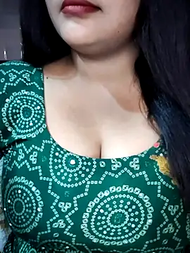 Snapshot of cutepragya2 chatting on 04/18/26, 09:22 cutepragya2 online show from 04/18/26, 09:22