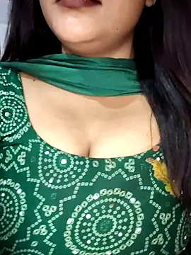 Snapshot of cutepragya2 chatting on 10/16/25, 07:16 cutepragya2 online show from 10/16/25, 07:16