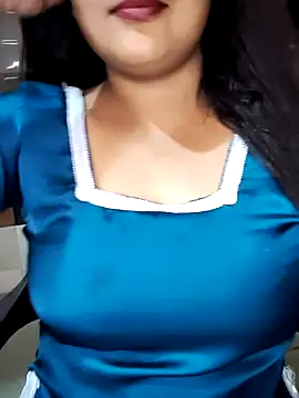 Snapshot of cutepragya2 chatting on 06/14/26, 04:03 cutepragya2 online show from 06/14/26, 04:03