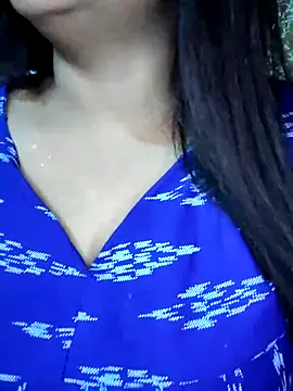 Snapshot of cutepragya2 chatting on 10/06/25, 08:37 cutepragya2 online show from 10/06/25, 08:37